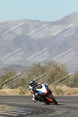 media/Dec-04-2025-Racers Edge (Thu) [[5ebc9f124d]]/3-B Group/1-Session 1 (Turn 7)/